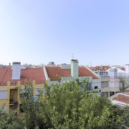 Red Almirante By Homing Apartment Lisbon Bagian luar foto